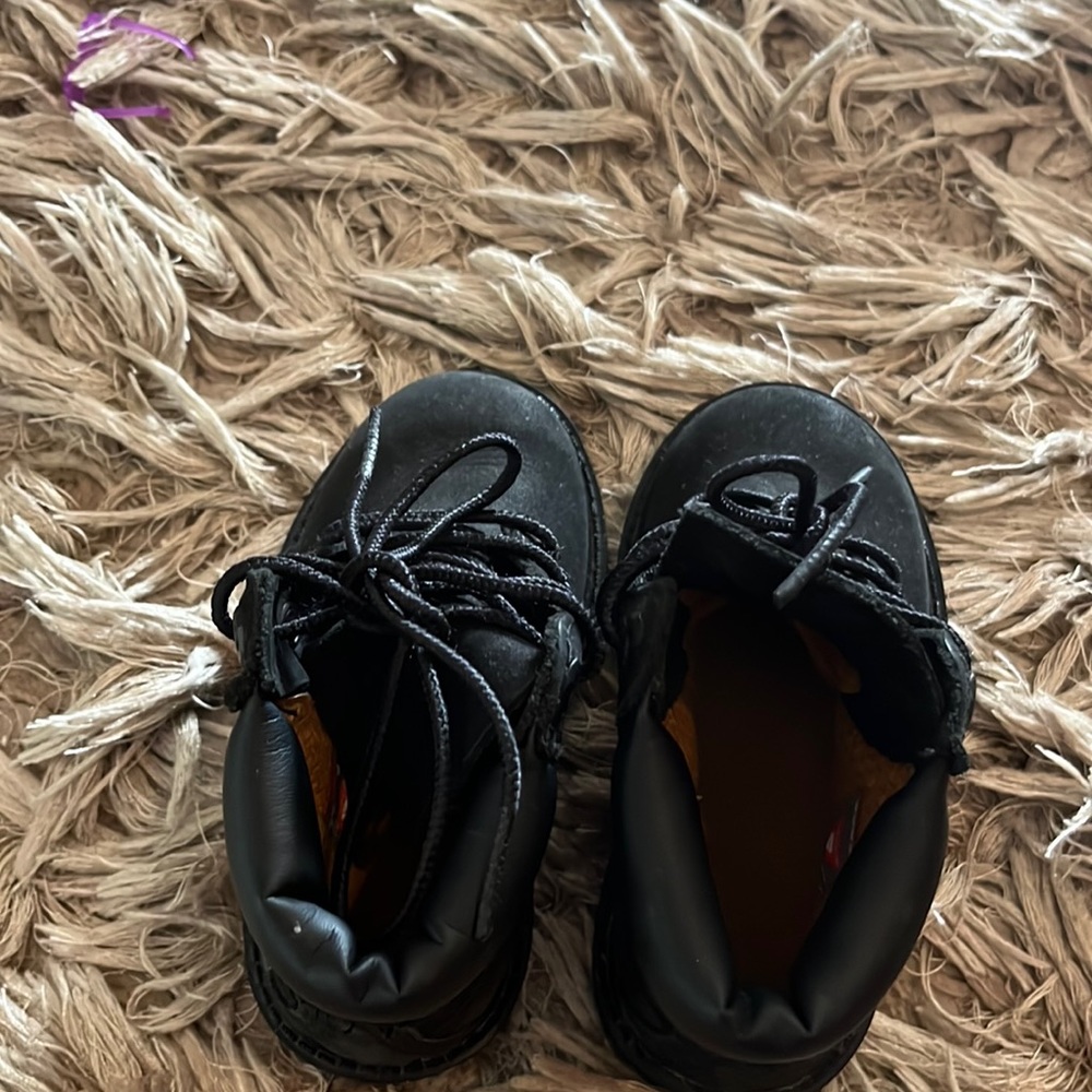 Black Timberland Boots size 6c